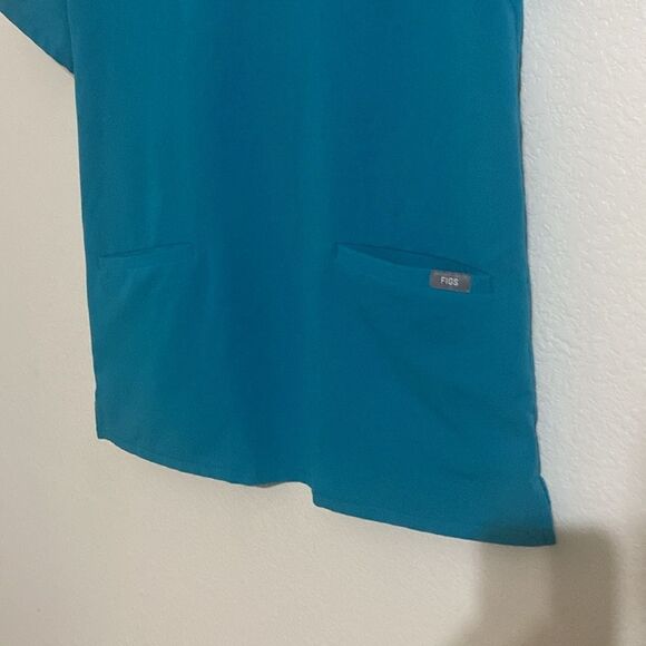 FIGS Women’s Technical Collection Size S - Picture 2 of 6